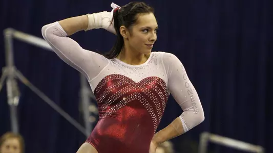 Women's Gymnastics Edged by No. 2 Florida