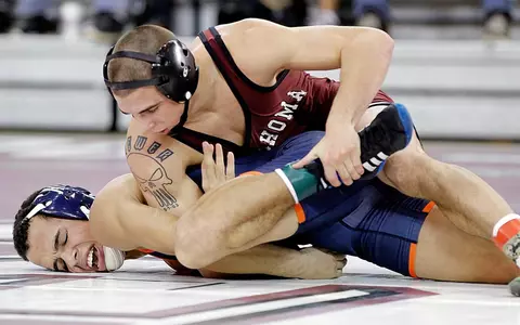 Sooners Face Wyoming in First Road Dual