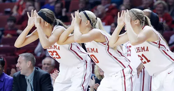 Sooners Stun Illinois, Win in Overtime