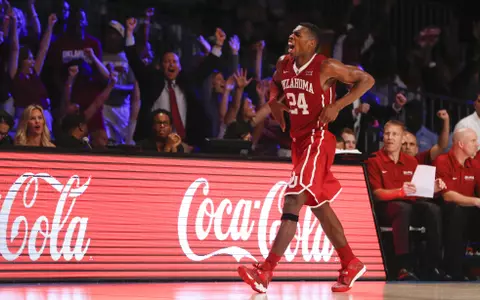 Sooners Top UCLA in Battle 4 Atlantis