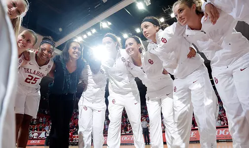 Sooners, Trojans Battle In Little Rock