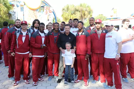 Sooner Report: Give Kids the World Visit