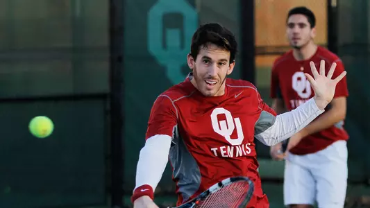Alcorta, Alvarez Pace a Tennis Renaissance