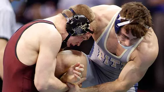 Howe Moves to Semifinals at NCAAs
