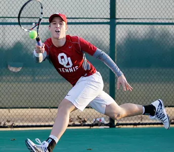 Tennis Wins Sixth Straight
