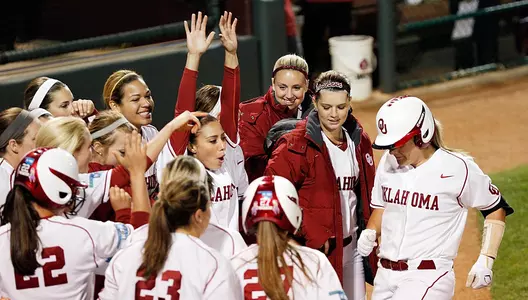Homers Aid Stevens in 4-1 Win over Texas