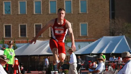 Hay Finishes Fourth at Big 12 Championships