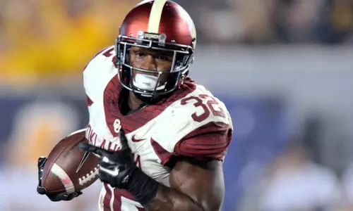 Perine Named Earl Campbell Award Finalist