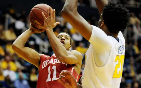 Turnovers Doom Sooners at West Virginia