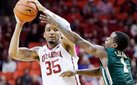 Thomas Named Big 12 Newcomer of the Week