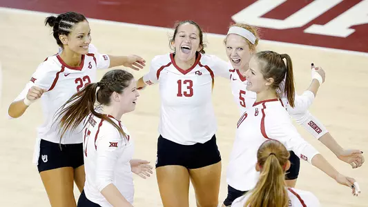 Oklahoma Knocks Off Baylor in Four