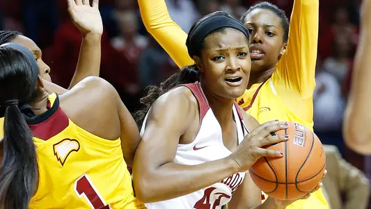 OU Rolls Past Winthrop in Season Opener