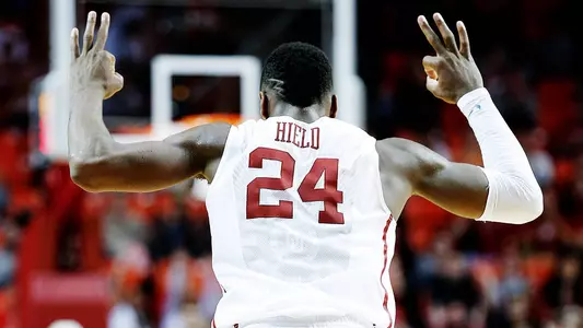 OU Climbs to No. 3 in National Polls