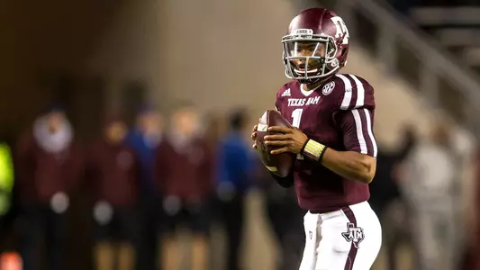 Quarterback Kyler Murray Signs with Sooners