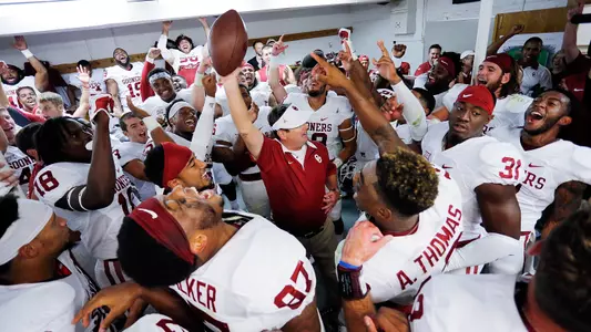 Bob Stoops Named Eddie Robinson Coach of the Year Award Finalist