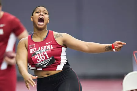 Sooners Close Weekend with Top Marks