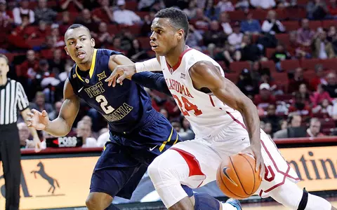 Sooners Stomp Mountaineers, 71-52