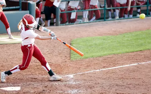 Sooners Notch First Win in Run-Rule Fashion