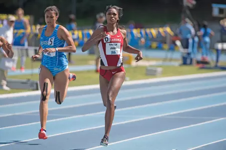 Jones, Sammons Lead the Sooners at UCLA