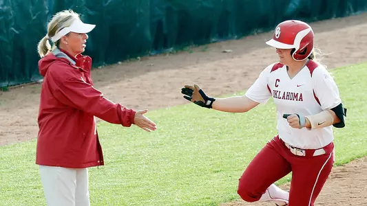 Casey, Pendley Each Homer Twice in Win