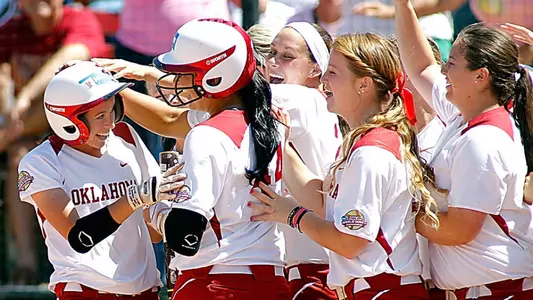 Sooners Take Care of Texas, 10-2