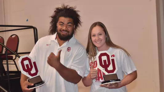 Kasitati, Reedy Receive Sooner Oath Award