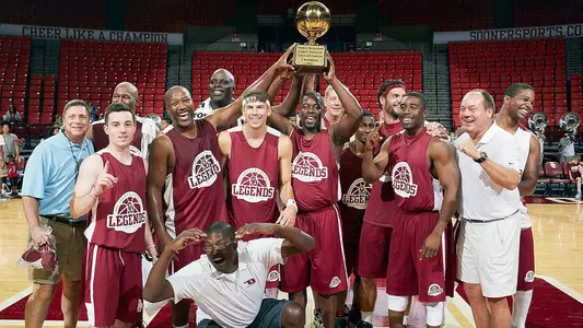 Crimson Tops Cream in Alumni Game