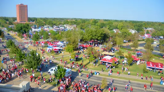 Four Tips for a Perfect Early Kick Tailgate