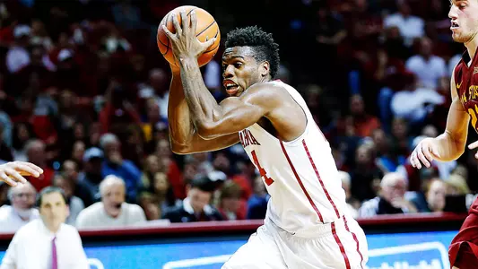 Hield on Midseason Oscar Robertson Watch List