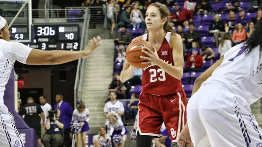 Manning, OU Steals Victory over Portland State