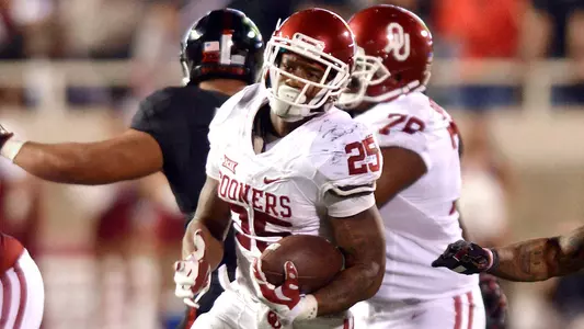 Mixon Named Co-Big 12 Offensive Player of the Week