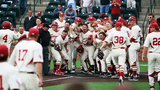 Haley, Sooners Walk Off The Beach