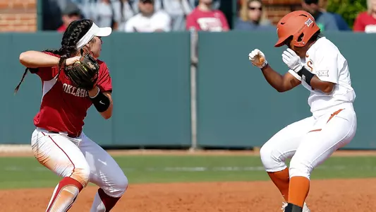 Sooners Finish Sweep of Texas, 5-3