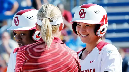 Knighten, Romero Finalists for Top Freshman