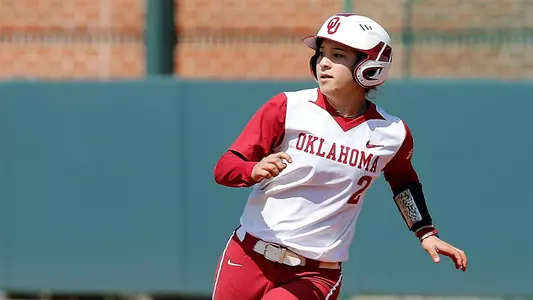 Softball Sweeps Weekly Big 12 Awards