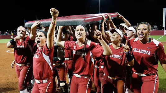 OU Holds Off ULL to Reach 10th WCWS
