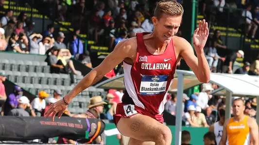Blankenbaker leads OU in California