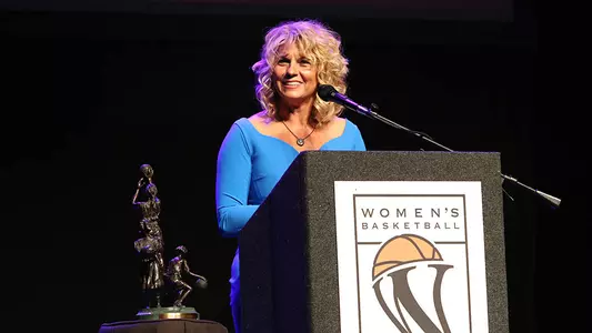 Coale Inducted Into Women's Basketball Hall of Fame