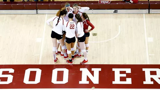 Home Tournament Opens 2016 for OU Volleyball