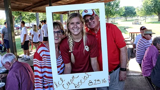 New Year Begins With Ice Cream Social