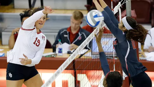 Sooners Welcome Texas for Big 12 Home Opener