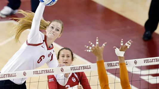Oklahoma Narrowly Edged by No. 4 Texas
