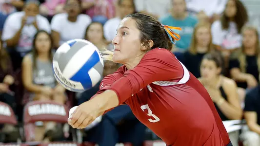 Volleyball Starts Stretch on the Road at TCU