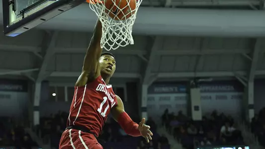 Sooners Drop Heartbreaker to Texas in Austin