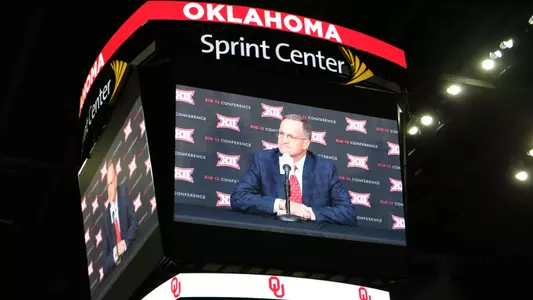 Sooners Preview Season in KC