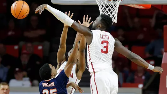 Sooners Race Past Roadrunners