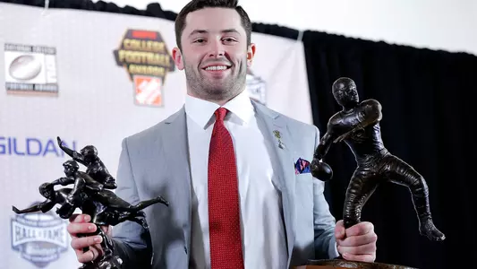 Sooners Clean Up at College Football Awards