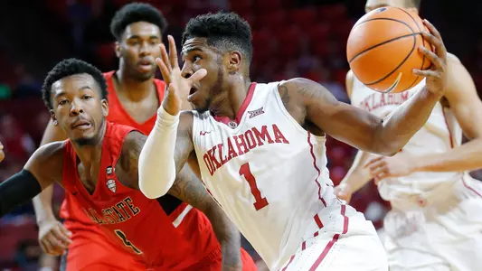 Sooners and Trojans Clash at Staples Center
