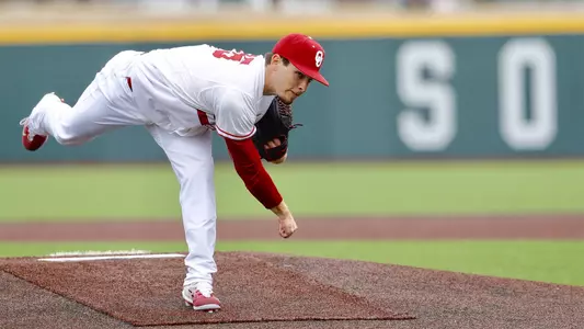 Seniors Step Up in Series Clincher