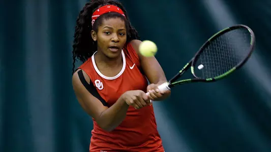 Sooners Roll in Sunday Doubleheader